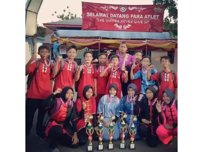 29404142_720851891636834_6464422244339679232_n